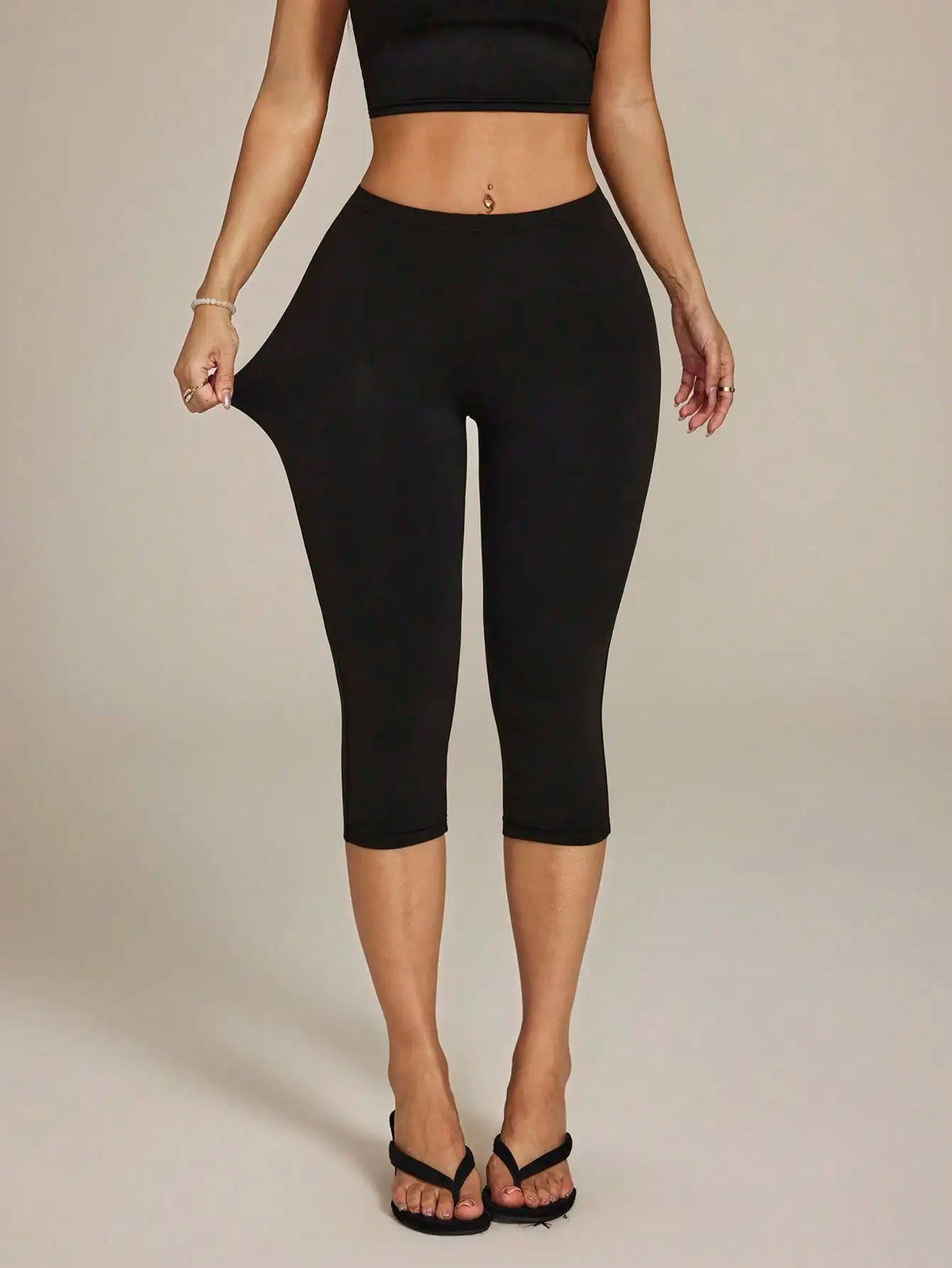 Vivamere Solid Color High Waist Metal Casual Athleisure Athletic Fashionable Capri Pants For Summer Pilates Black Sporty Petite Women Gym Workout